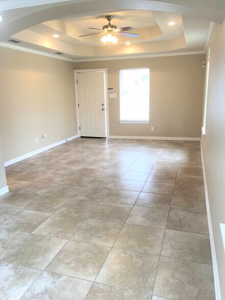 Tile floors only - 3607 Sheraton Ave