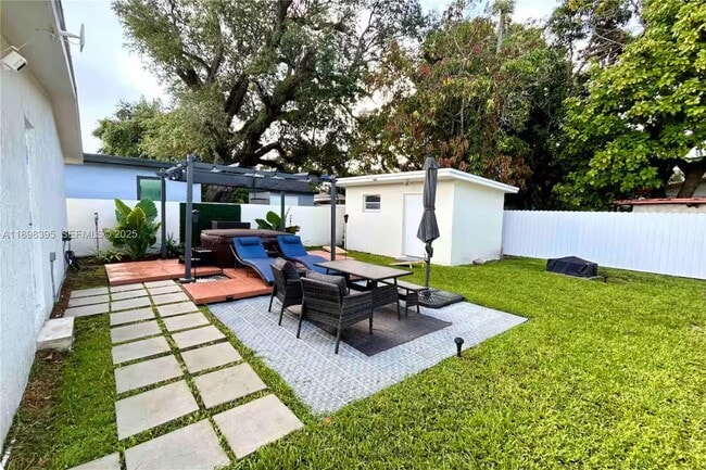 Building Photo - 3132 NW 43rd St