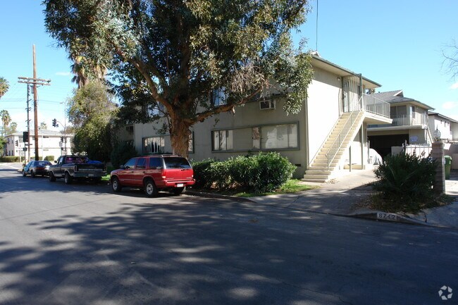 Building Photo - Vanowen Terrace
