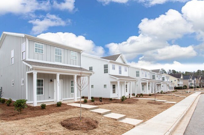 Building Photo - 715 W Vincent Dr