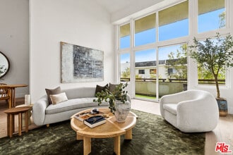 Building Photo - 1277 S Beverly Glen Blvd