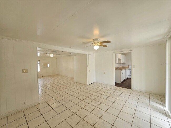 Building Photo - 5706 Dr M.L.K. Jr St N