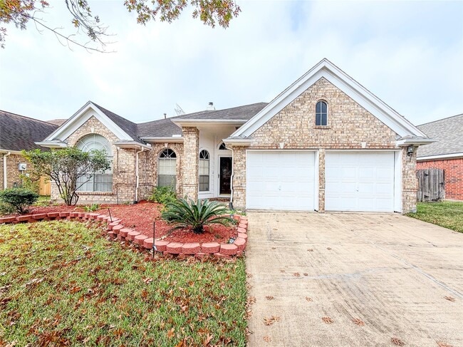 Building Photo - 818 Presley Way