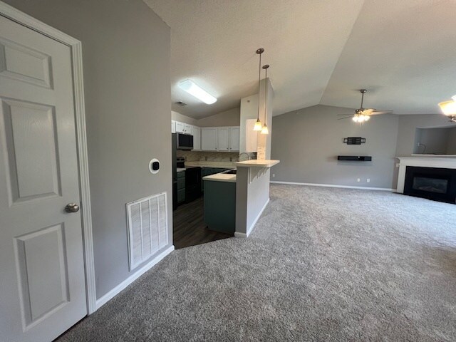 Building Photo - 4700 Pennoak Ln