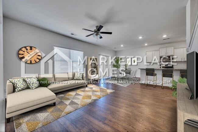 Building Photo - 1027 Park View Dr