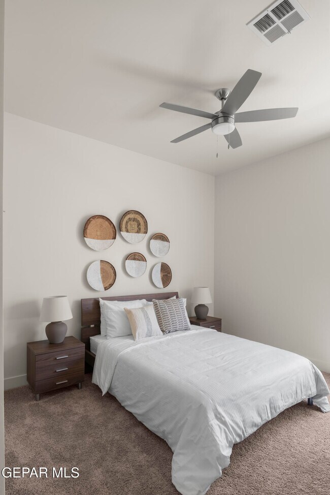 Building Photo - 828 Durham Wy