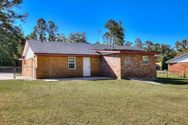 Building Photo - 4505 Colonial Rd