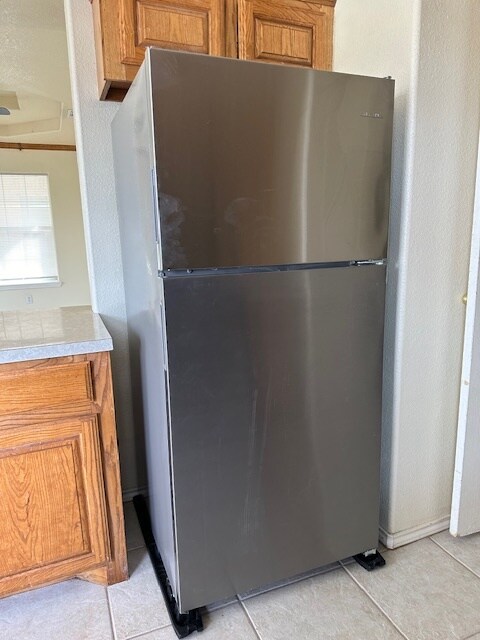 Building Photo - 717 W Bronze Dr