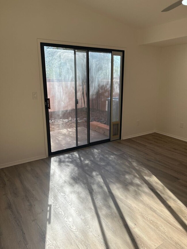 Building Photo - Unfurnished single story home in Villa Santa Rita Best Kept Secret.