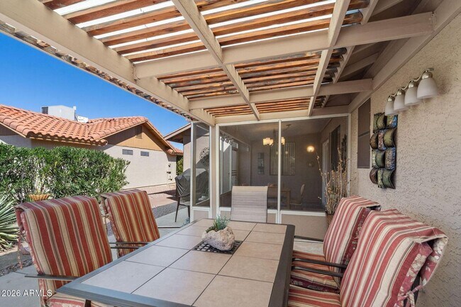 Building Photo - Discover comfortable living in this long term furnished or unfurnished home in Leisure World a 45...