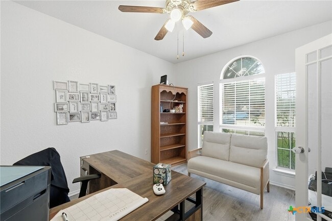 Building Photo - 1410 Katie Lynch Dr