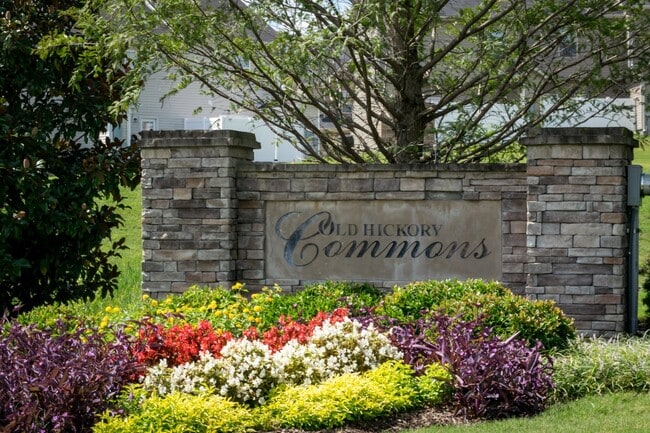 Building Photo - Available Now! Wonderfull Location! 2/2.5 Townhome w/ Upgrades.