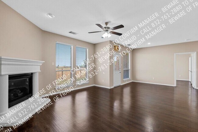 Building Photo - 2021 Haylee Dr