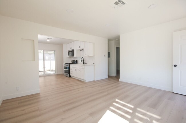 Building Photo - 8219 19th St