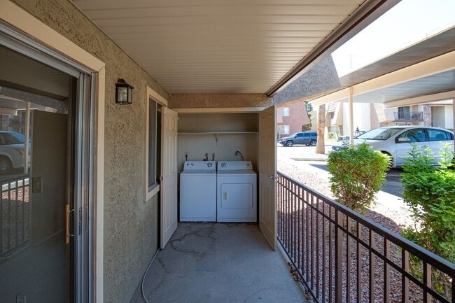 Building Photo - First floor unit in guard gated SW communi...