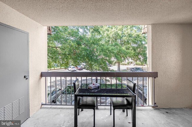 Building Photo - 3808 Laramie Pl