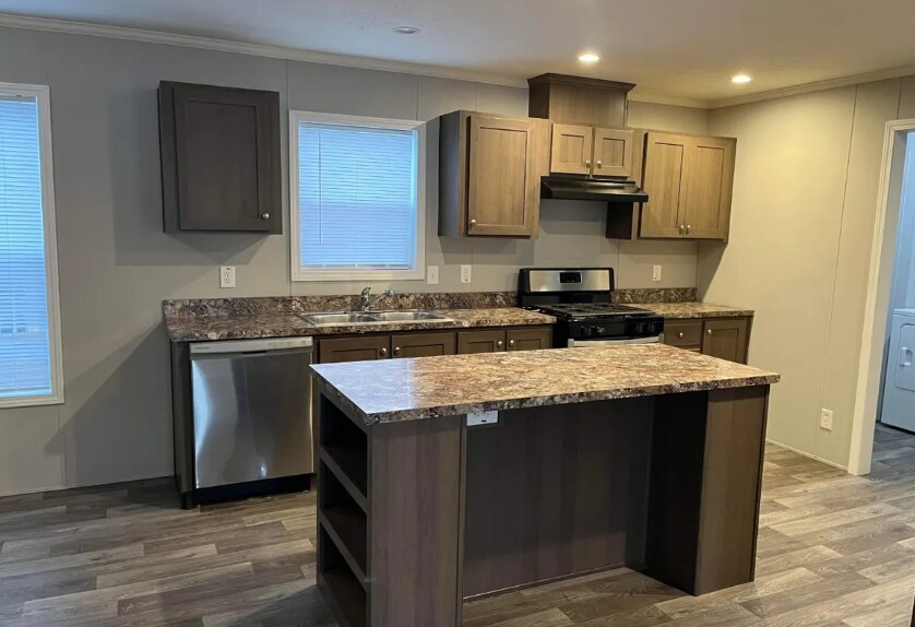 Building Photo - 9339 Starboard Dr