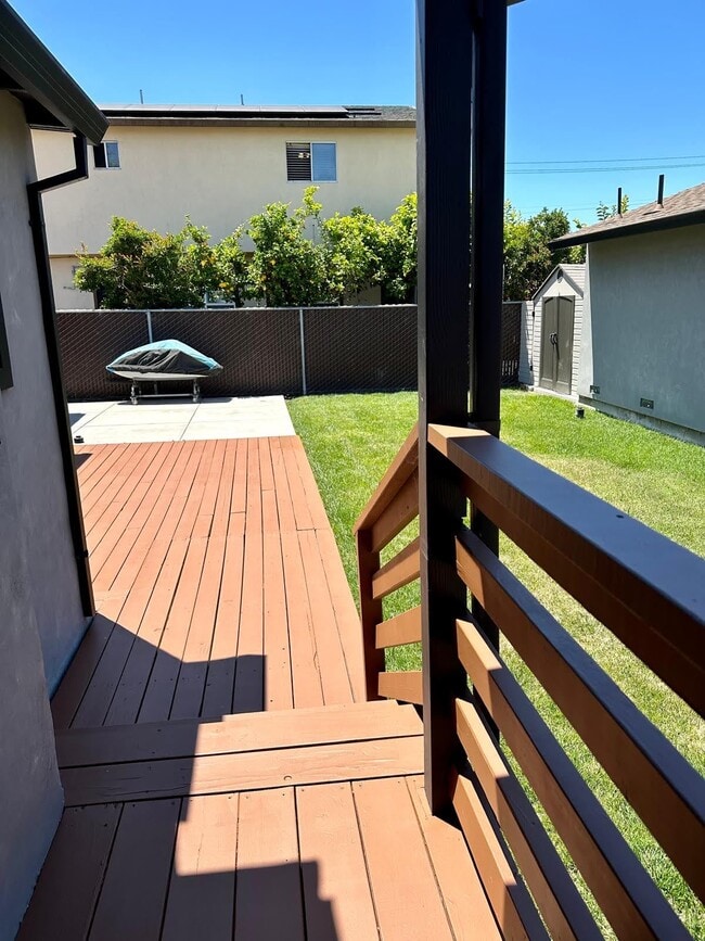 Building Photo - 2485 W Ave 133rd