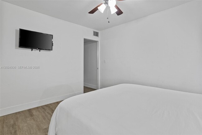 Building Photo - 2788 SW 33rd Ct
