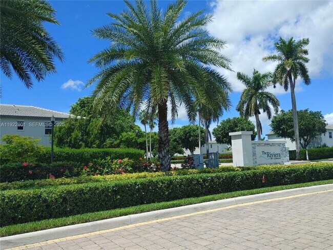 Building Photo - 1766 SE 26th Rd