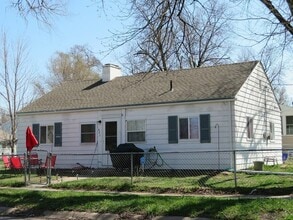Building Photo - 421 N 35th St