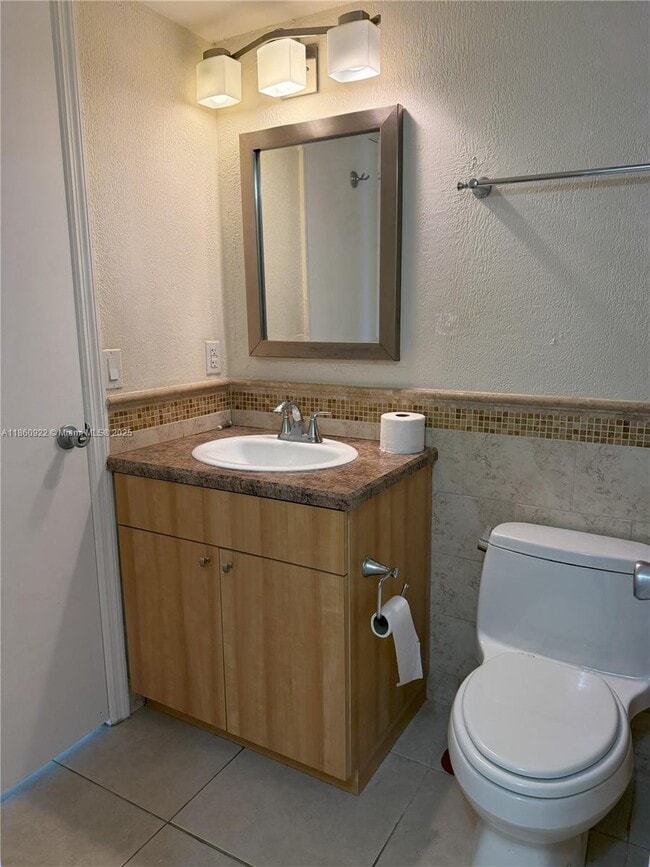 Building Photo - 675 NW 85th Ct
