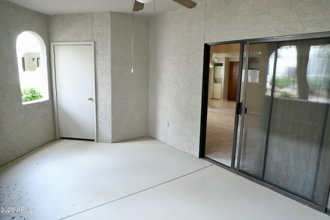 Building Photo - 9555 E Raintree Dr
