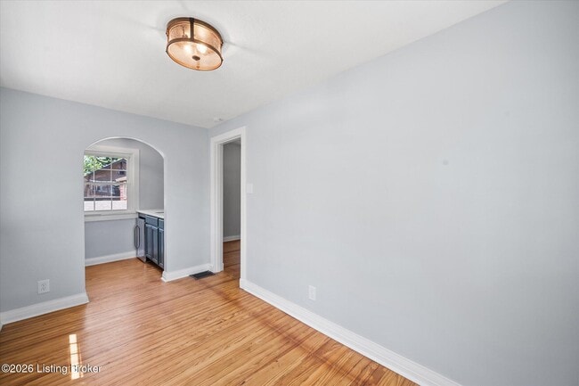 Building Photo - 4513 S 6th St
