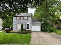 Building Photo - 1547 Commodore Rd