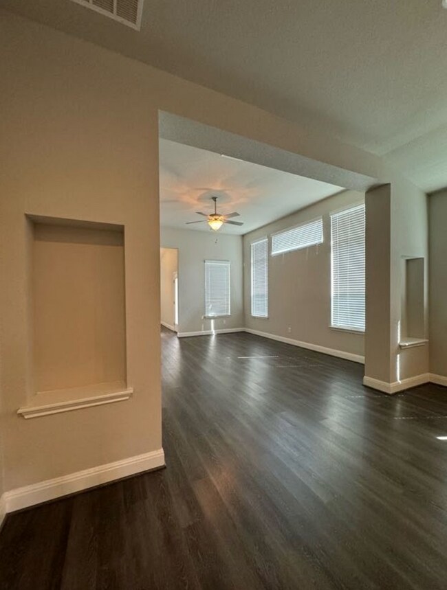 Building Photo - 6707 Gailan Ranch