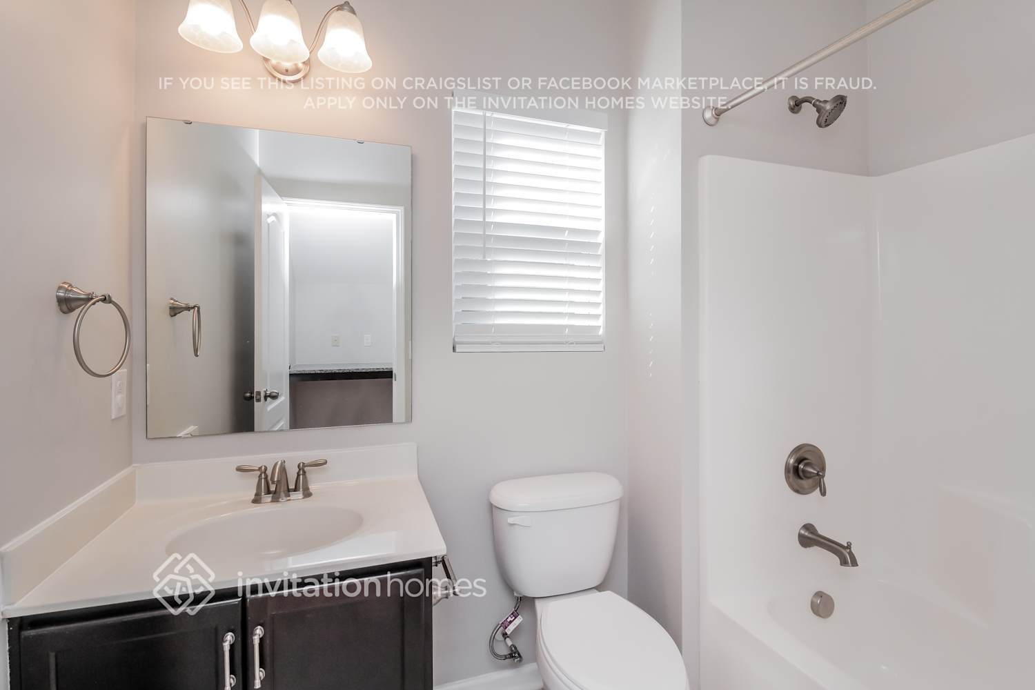 Building Photo - 14736 Glenduff Place