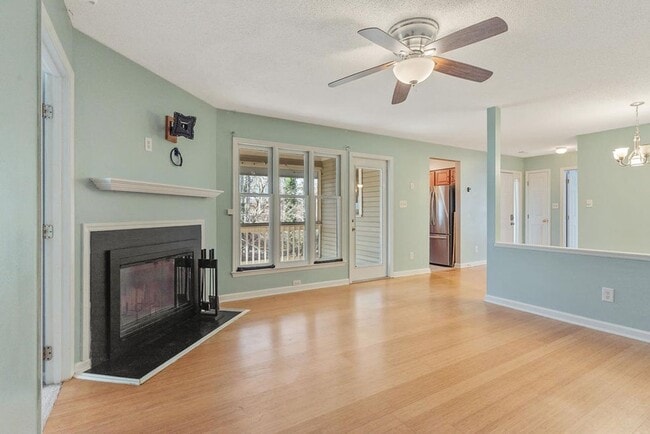 Building Photo - 2 Bedroom Condo Near Rex Hospital!