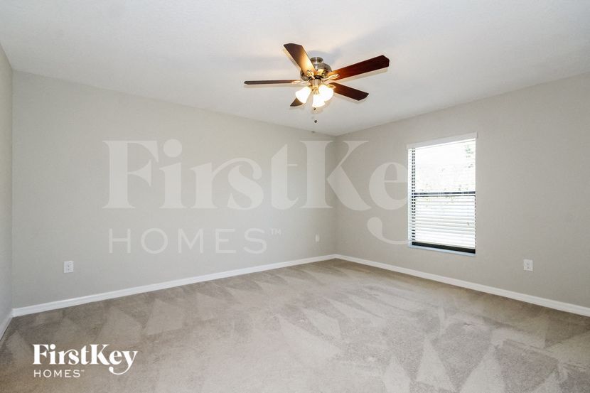 Building Photo - 9637 Sage Creek Dr