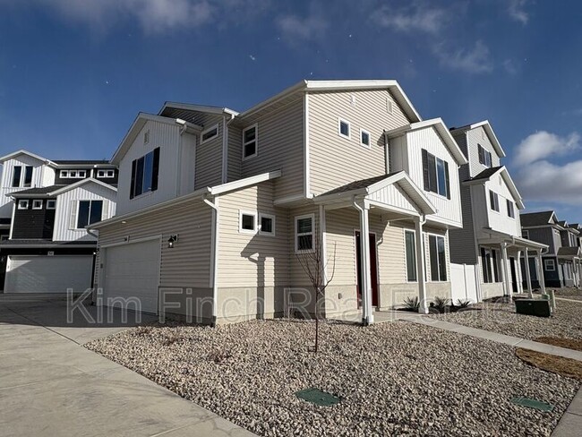 Building Photo - 56 E Portico Ln