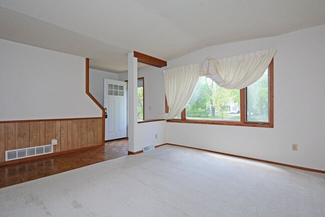 Building Photo - Beautiful 2-Bed 1-Bath Home Available Now in Monticello!
