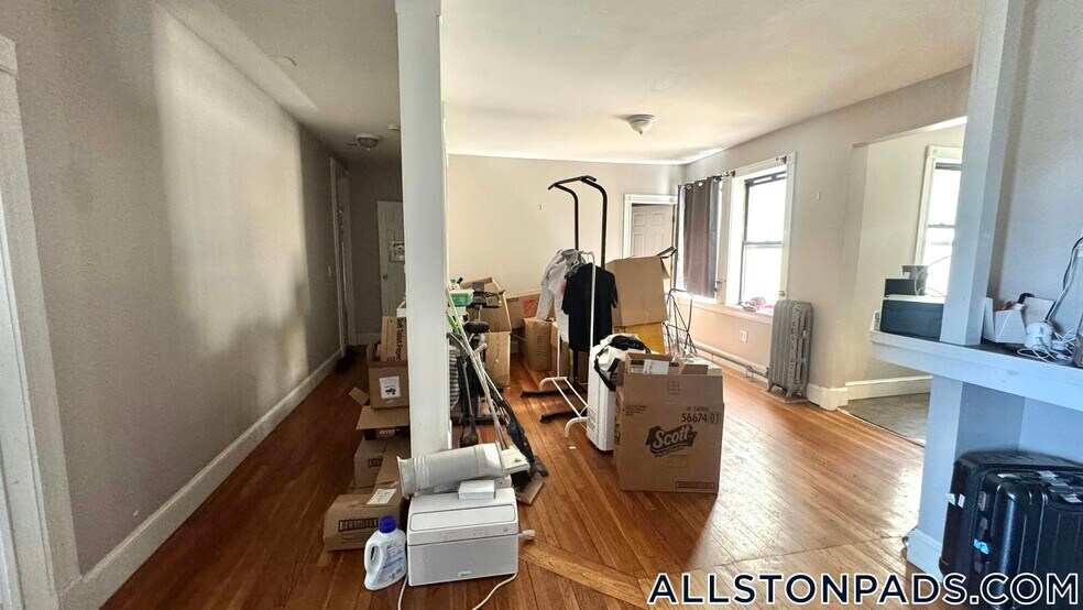 Building Photo - 1056 Commonwealth Ave