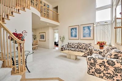 Building Photo - 218 Cerro Dr