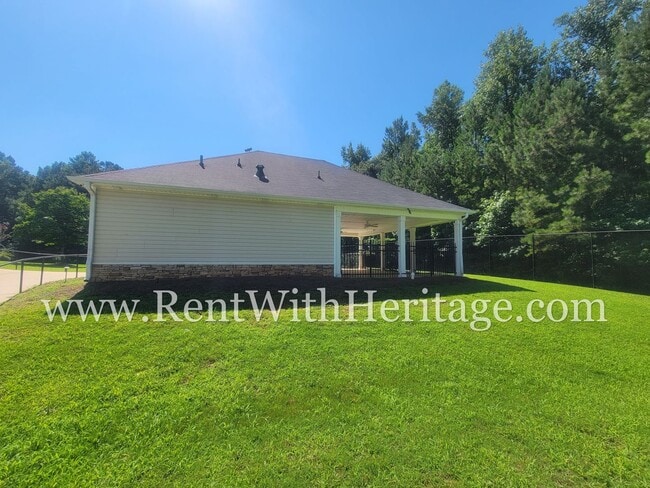 Building Photo - GORGEOUS 4 BEDROOM / 2.5 BATH WITH ALL THE UPGRADES IN POULAR KINGSWOOD SWIM / TENNIS COMMUNTY