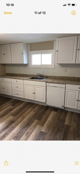 Kitchen - 955 Carmalt St