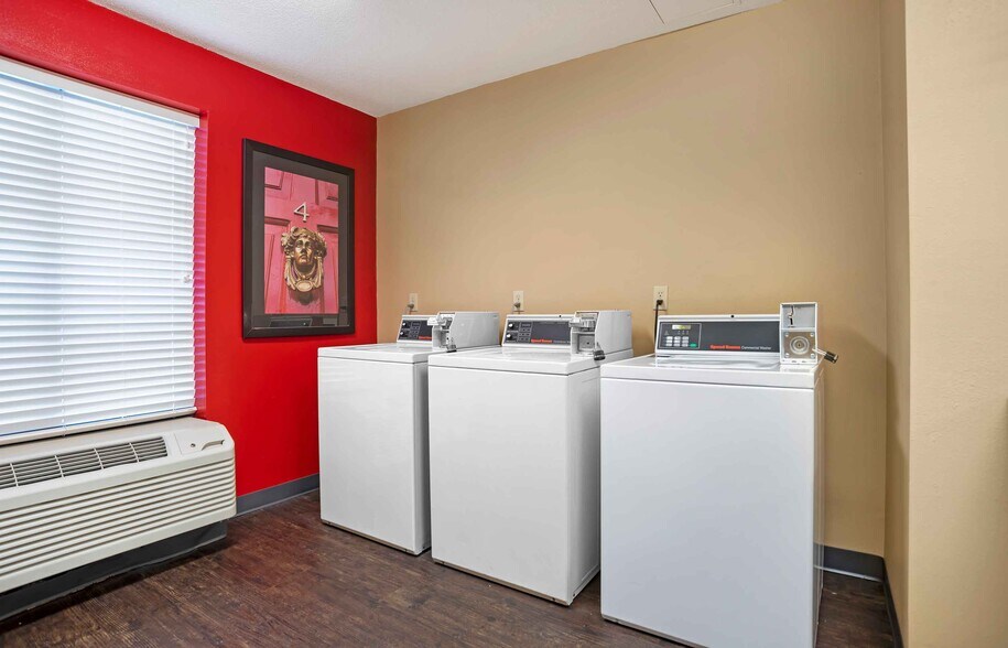 Building Photo - Furnished Studio-Tallahassee - Killearn