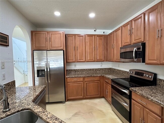 Building Photo - 27866 SW 142nd Ave