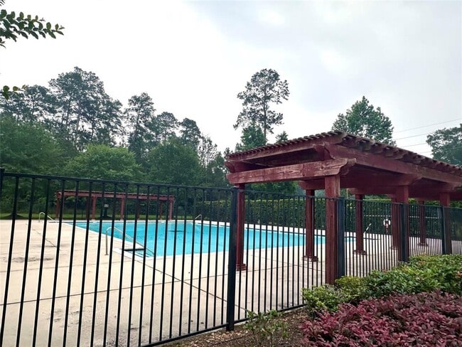 Building Photo - 2843 Sandberry Dr