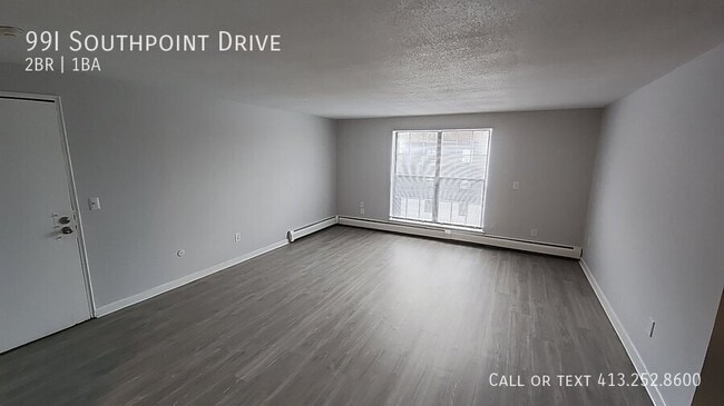 Building Photo - 99 Southpoint Dr