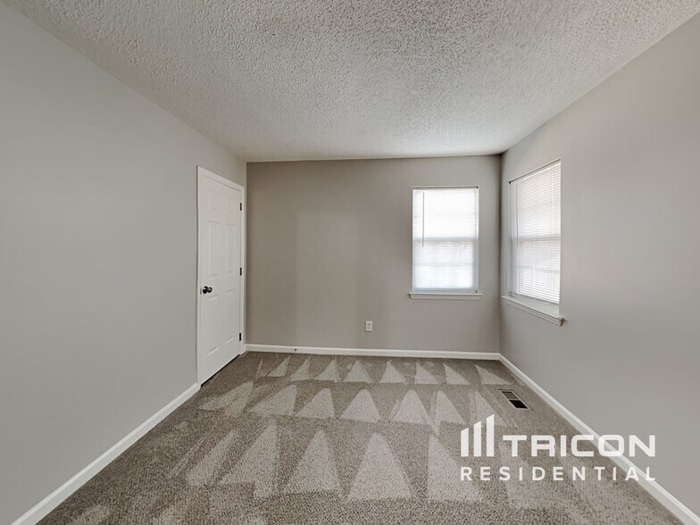 Building Photo - 7717 Pence Pond Ln