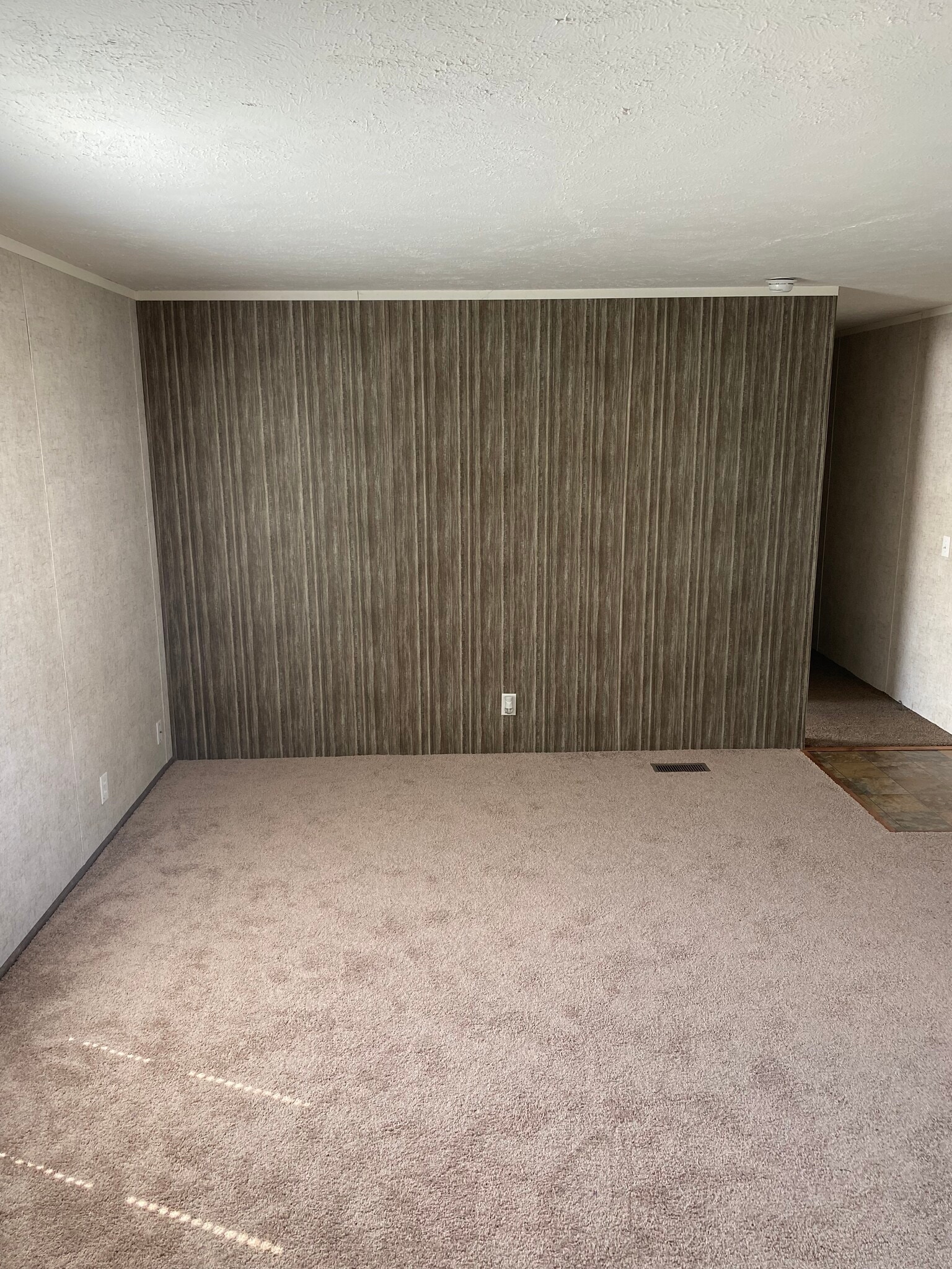 Building Photo - 2132 Pacific Dr