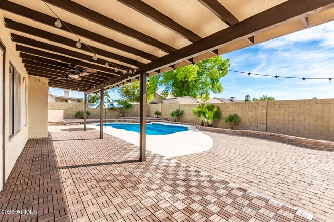 Building Photo - 18853 N 40th Pl