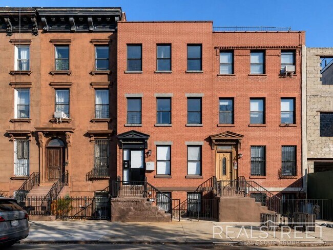 Building Photo - Stunning NEW 2 BR in Clinton Hill with in unit W/D