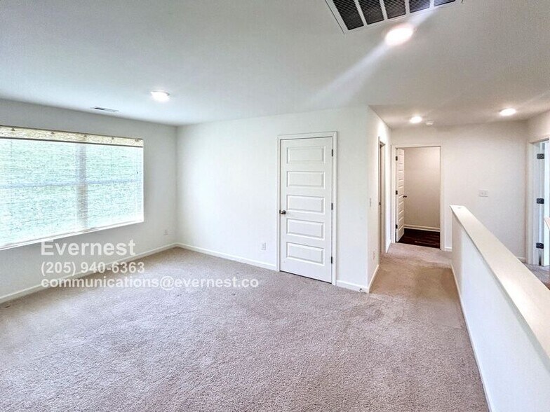Building Photo - 1301 Chelsea Pk Trl