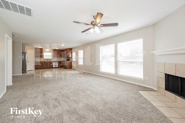 Building Photo - 8319 Loetsch Ridge Way