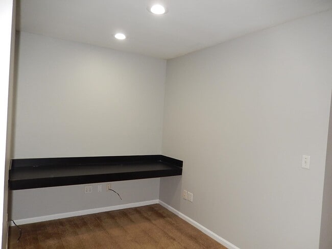 Building Photo - 1417 Pullen Rd